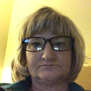 Meet your Posher, Deanna